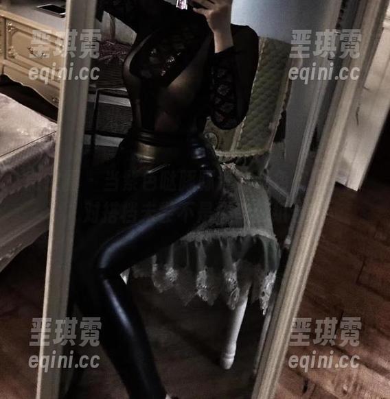 微密圈 - 当紫色哒豚豚遇到红色资源，这对搭档未尝不是个奇葩组合
