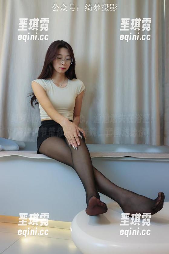 绮梦摄影 - 一不小心，涵涵迷失在浴缸：高清细节带你一起洗碗，套图送给你！