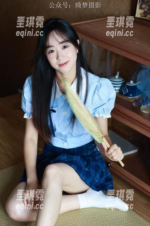 绮梦摄影 - 一种奇特的静谧，章章的短裙图册正好展现