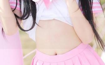 美媛馆 – 王馨瑶裸足写真，眨眼间移开了视线