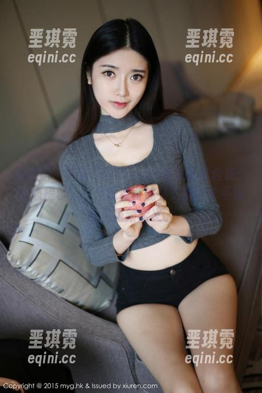 美媛馆 - 许诺Sabrina的睡衣写真合集：良心提示，一但观看可能会对睡觉水平的审美重新定义。