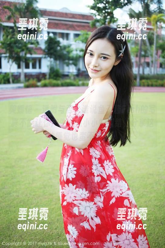 美媛馆 - 透明与否，谁说鱼子酱Fish的写真不能让你产生一点小小的纠结，分享这种感觉也蛮不错哦。
