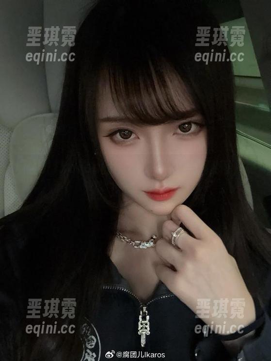 腐团儿Ikaros的图集:王者荣耀荆轲,瞧这姿势! 腐团儿Ikaros的图集:王者荣耀荆轲,瞧这姿势!