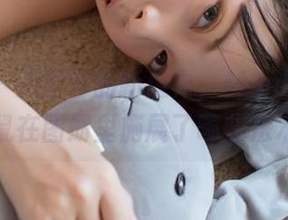 菠萝社 – 万圣节的新魔力，Monkey_小潘鼠在图册里施展了哪些法术？