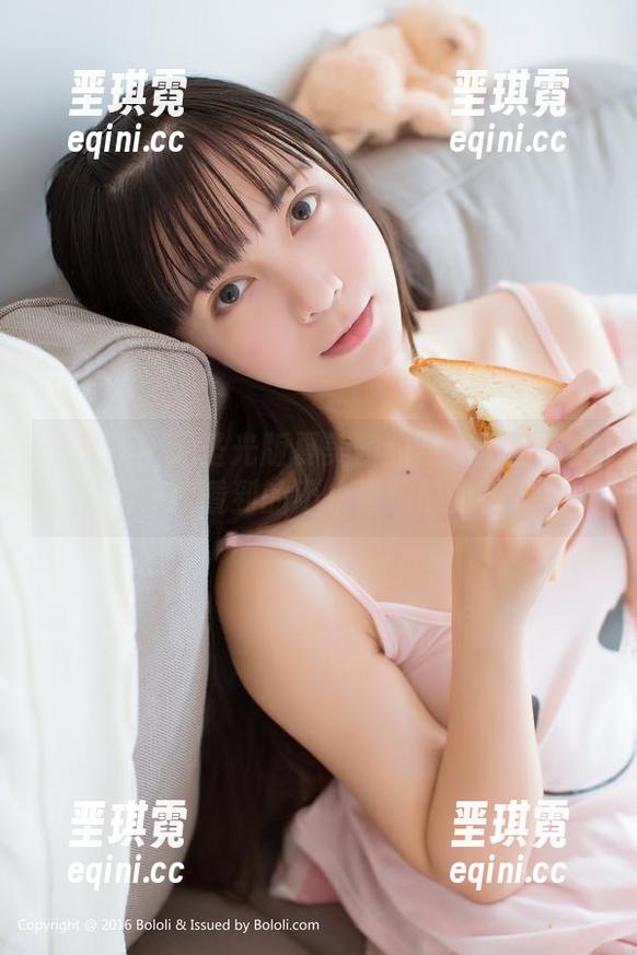 菠萝社 - 无圣光版夏美酱豹纹：原图有多真实？我看到的不止是胸前的花纹...