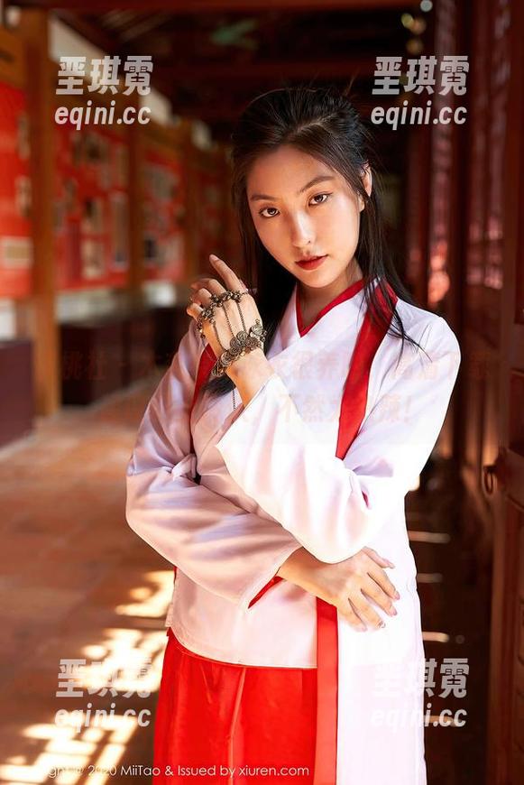 蜜桃社 - 木奈奈穿泳衣很养眼,高清下载建议配上冷饮,不然太热辣! 蜜桃社 - 木奈奈穿泳衣很养眼,高清下载建议配上冷饮,不然太热辣!