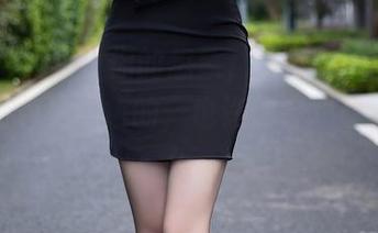 语画界 – 颠覆你的想象，cherry绯月樱最新图包是黑色的，也许你会想改变点什么。