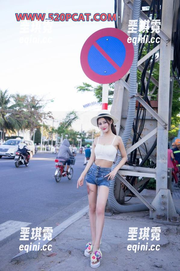 轰趴猫 - 拍全套写真,曲曲的连衣裙显得格外抢眼,但背影和光线打不打得好就看运气了! 轰趴猫 - 拍全套写真,曲曲的连衣裙显得格外抢眼,但背影和光线打不打得好就看运气了!