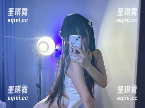 阿九从不咕咕(九言)照常捣乱，图包福利直播出不听话的妹妹！