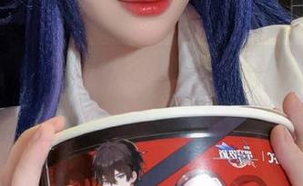 原图揭晓！阿九从不咕咕的卯月桃子，这样也能拍得这么好，太会了吧？