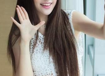 青豆客 – 这是谁？Una尤娜在比基尼里散发的美图资源，绝对值得反复欣赏。