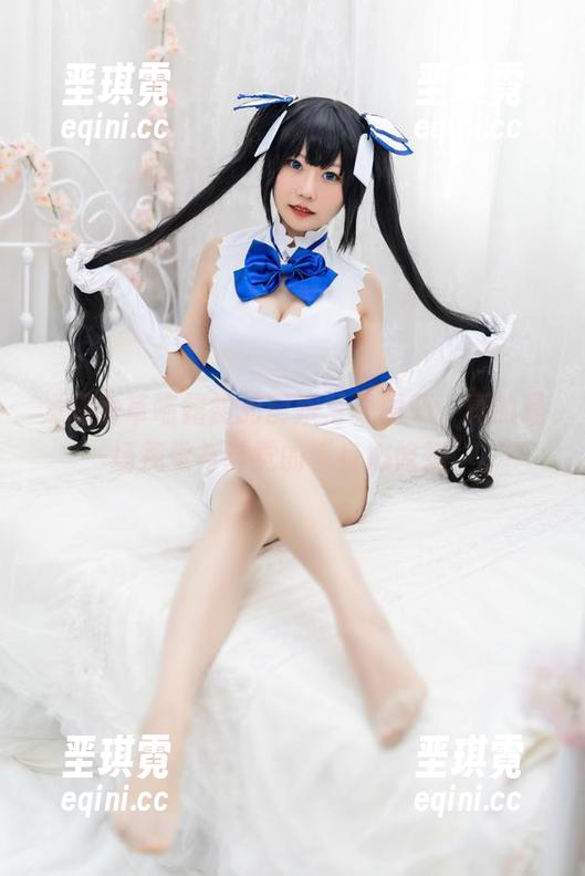发现香草喵露露的厨娘写真图册,真的是一场视觉与味觉的“身心修炼”。 发现香草喵露露的厨娘写真图册,真的是一场视觉与味觉的“身心修炼”。