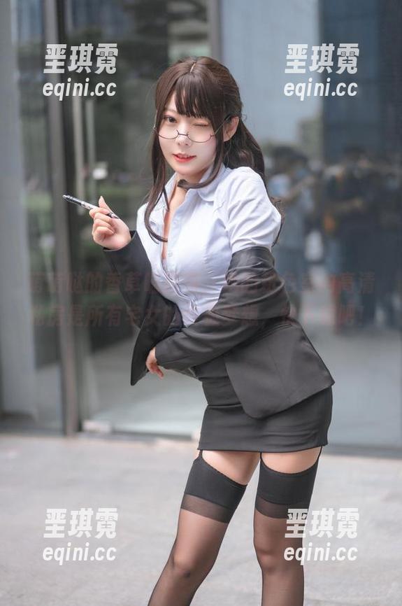 萌萌哒的香草喵露露,她的粉色室内高清私房是所有宅女的终极梦想,快下载吧! 萌萌哒的香草喵露露,她的粉色室内高清私房是所有宅女的终极梦想,快下载吧!