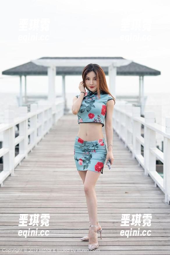 魅妍社 - 刘钰儿的教室写真集：上课不专心，全是美照的节奏！别忘了分享给你的同桌！
