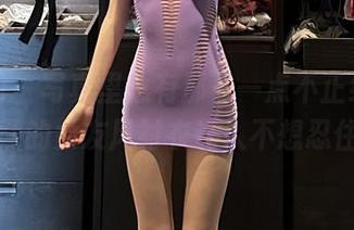 微密圈 – 写真里总有那么一点不正经，黎允熙的女友风衬衣让人不想忍住。